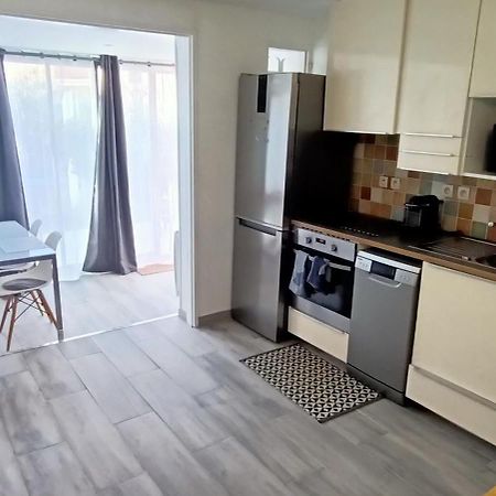 Port Cogolin, T2 Calme Dans Belle Residence, Piscine, Proche St Tropez Zewnętrze zdjęcie